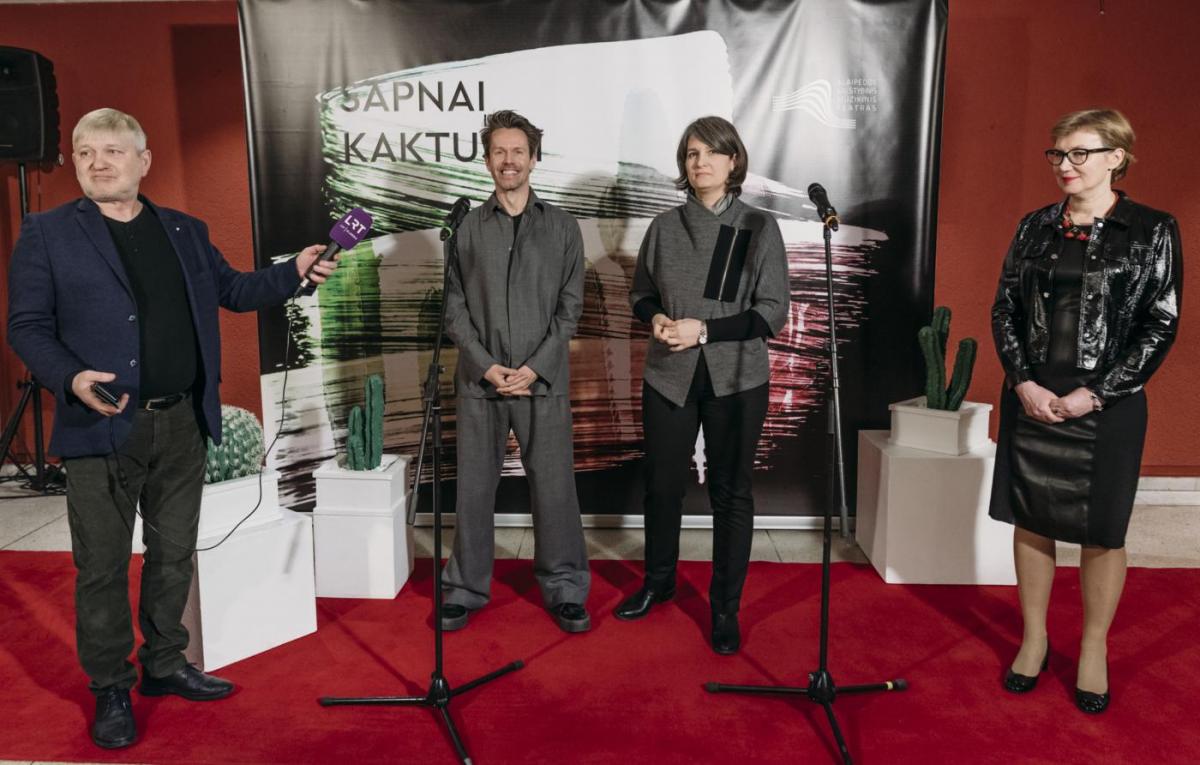 Akimirka iš A.Ekmano susitikimo su publika ir žurnalistais. Prokadras.lt nuotrauka