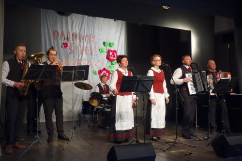 Ansambliu apziura (13)