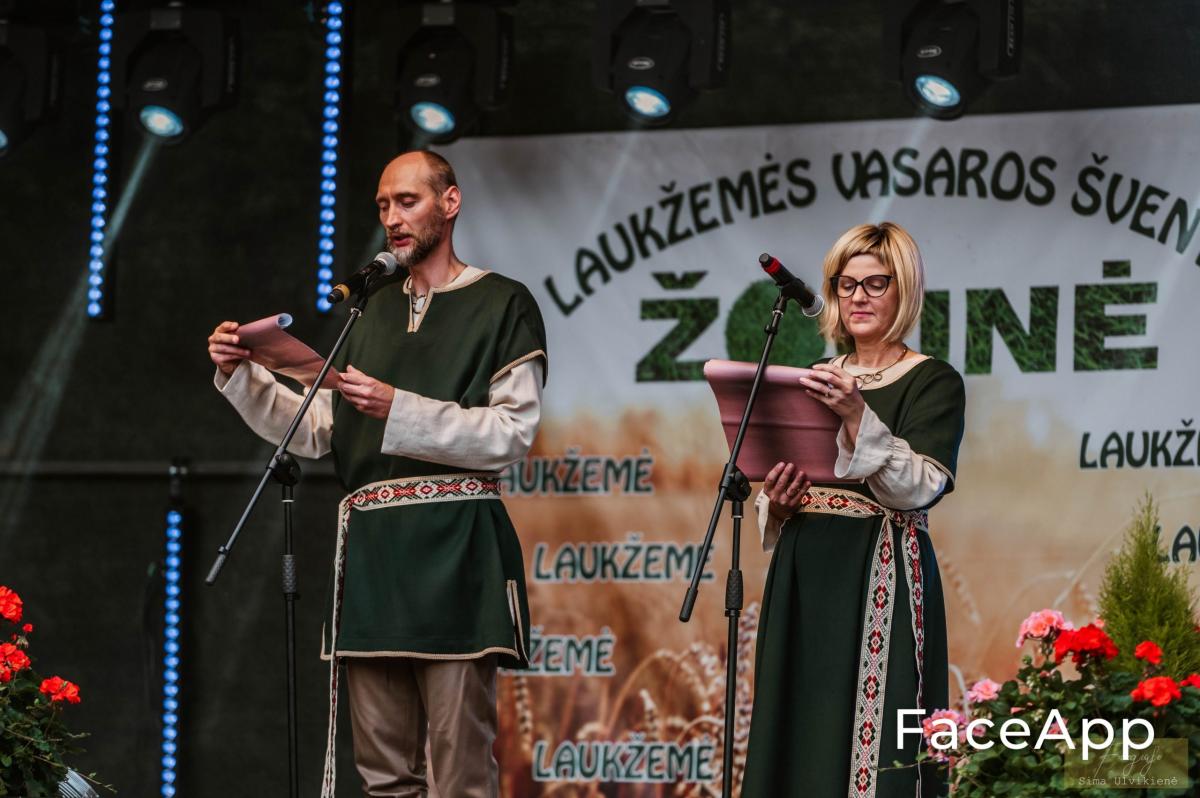 FaceApp_1660632049421 Simonos Ulvikienes